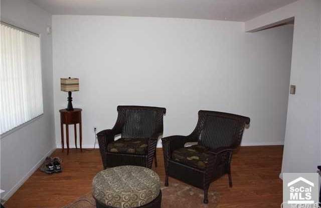 6422 Navajo Road Gallery 3