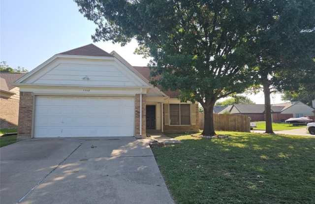 7708 Waxwing Circle W - 7708 Waxwing Circle West, Fort Worth, TX 76137