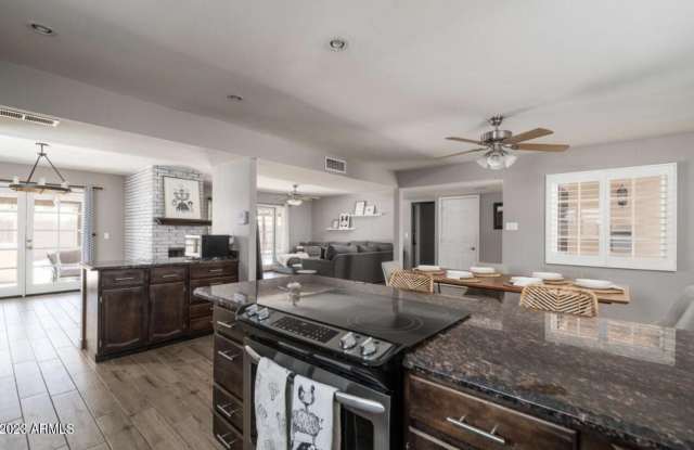 225 E MINTON Drive Gallery 3