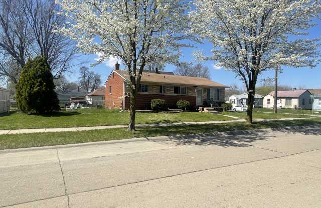 24 Avery St photos photos