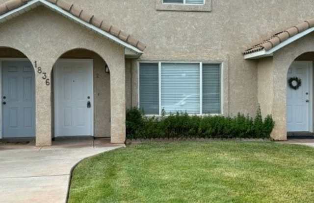 Dixie Downs Townhouse Gallery 1