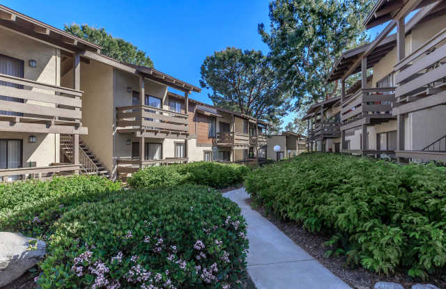Raintree Apartment Homes Gallery 3