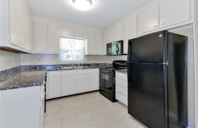 1911 Silver Creek Drive Gallery 4