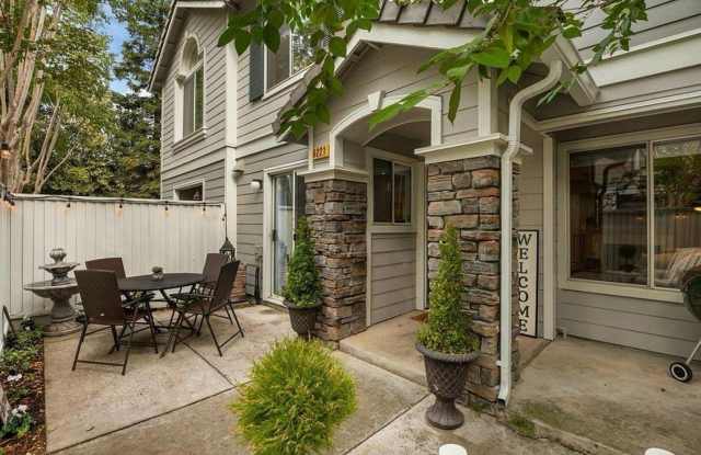 Elegant 3 bedroom/ 2 bath Condo photos photos