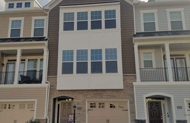 Gorgeous 3 story townhome in West End Henrico with loads of upgrades! photos photos