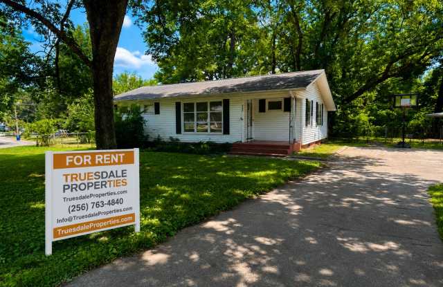 3BR- 1.5BA house with large yard- with move in special for July! photos photos 3BR- 1.5BA house with large yard- with move in special for July! photos photos