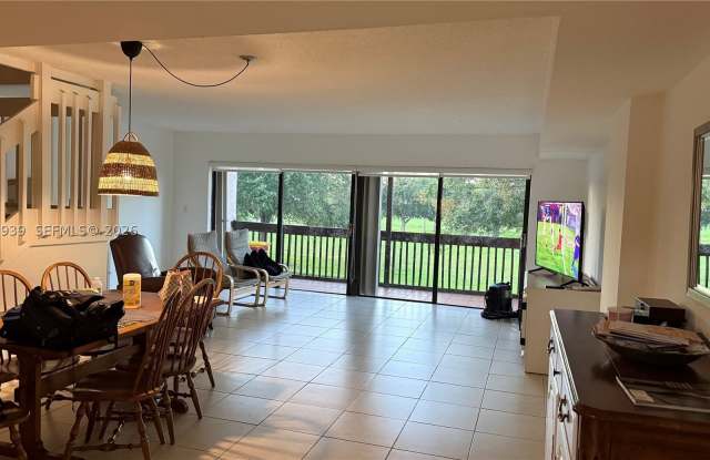 465 W Park Dr Gallery 2