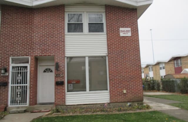 2057 Pine Street - 2057 Pine Street, Des Plaines, IL 60018