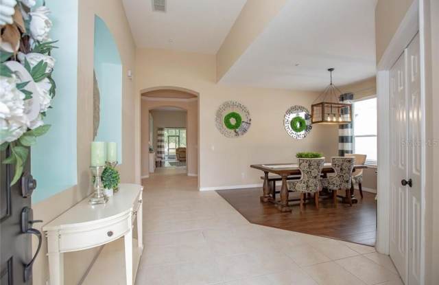 10100 CYPRESS VINE DRIVE Gallery 3