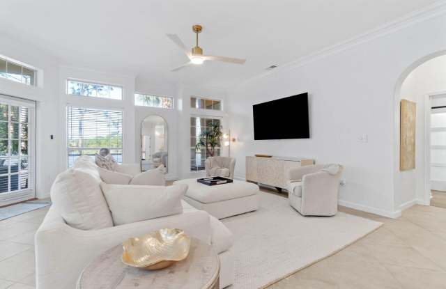 5280 Tivoli Drive Gallery 4