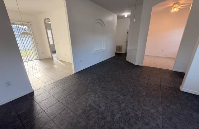 2753 Nature Pointe Loop Gallery 3
