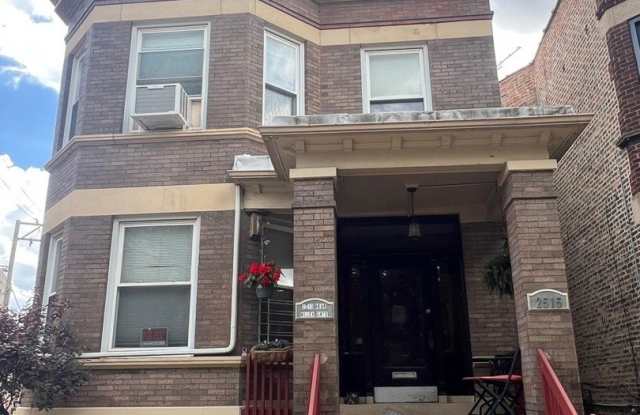 2515 W Argyle Avenue photos photos