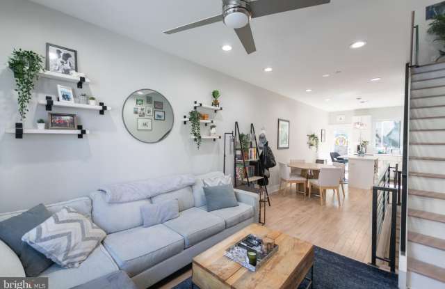 2138 PIERCE Street Gallery 1