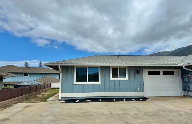 Partially Furnished  2 Bedroom / 1 Bathroom Ohana for rent in Waiolani Makua neighborhood! photos photos