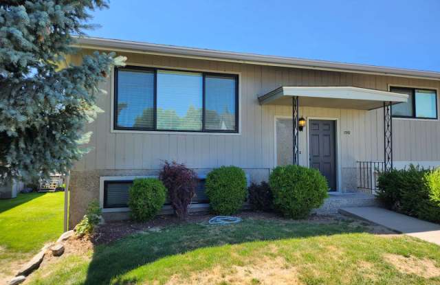 1310 North Baker Avenue photos photos