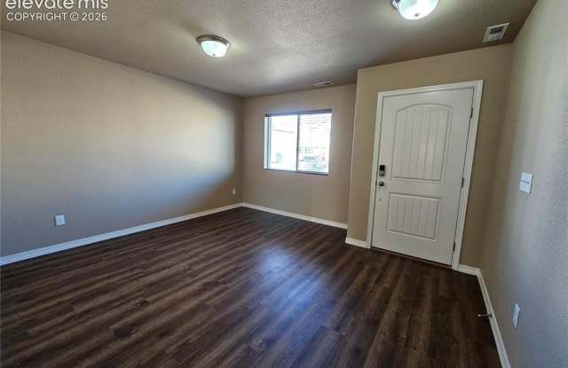 4035 Creek Legend View Gallery 4