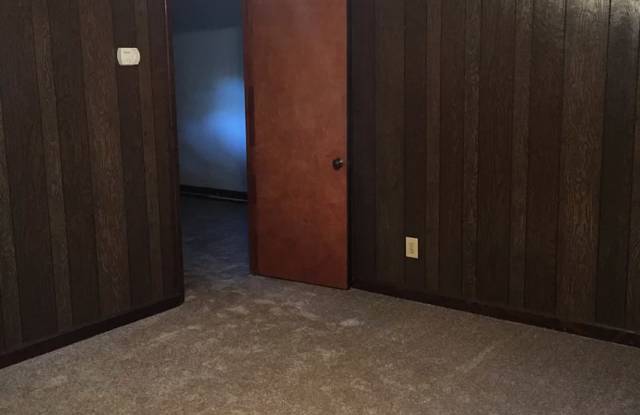 Spacious, affordable one bedroom apartment in a great location! photos photos