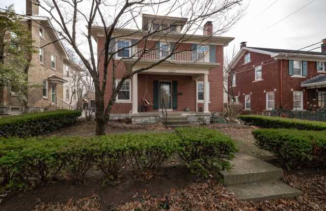 1378 Fontaine Road photos photos