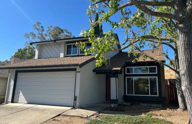 Beautiful Two-Story Home in Village Oaks, Martinez - AVAILABLE NOW!! photos photos