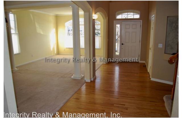 635 Stonemont Dr Gallery 2