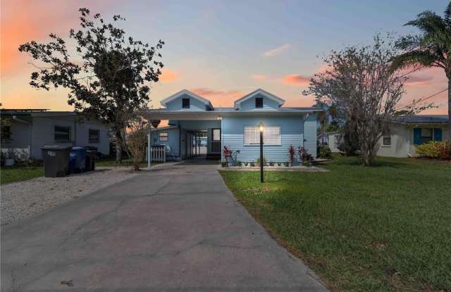 607 MANATEE Avenue photos photos