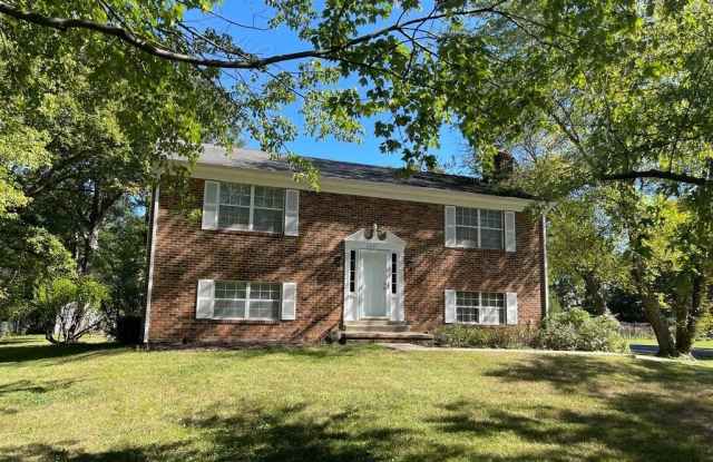 6837 RIDGEWAY DRIVE - 6837 Ridgeway Drive, Springfield, VA 22150