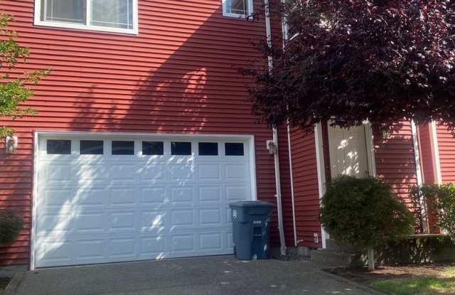 No Mower Needed! Great Townhome In A Beautifully HOA Maintained Community photos photos