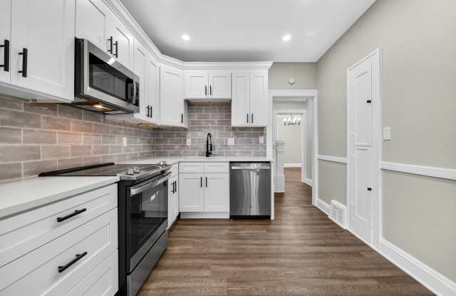 3490 Raymont Blvd photos photos