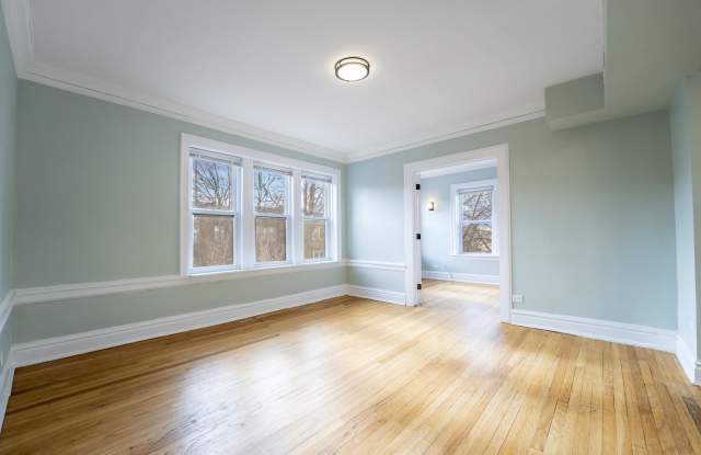 845 Lyman Avenue Gallery 2