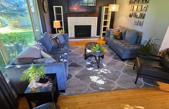 Target Range Single Family Home - 3bdrm (+bonus), 2bath, great yard, garage. photos photos Target Range Single Family Home - 3bdrm (+bonus), 2bath, great yard, garage. photos photos