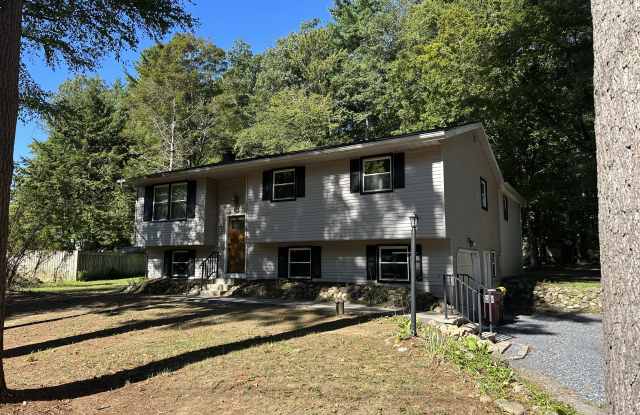 148 Sandhill Road photos photos