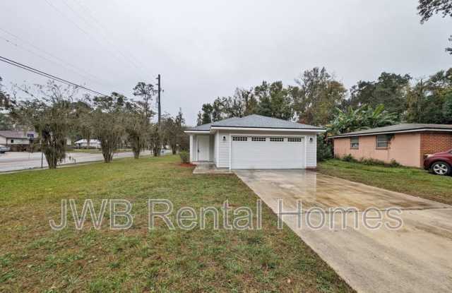 6006 Anderson Rd - 6006 Anderson Road, Jacksonville, FL 32244 6006 Anderson Rd - 6006 Anderson Road, Jacksonville, FL 32244