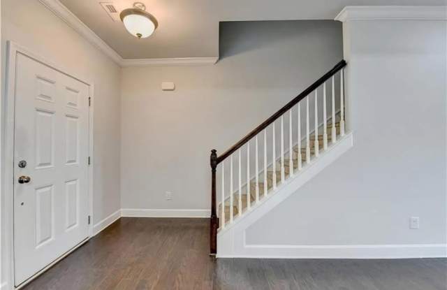 4349 Northmark Lane Gallery 3
