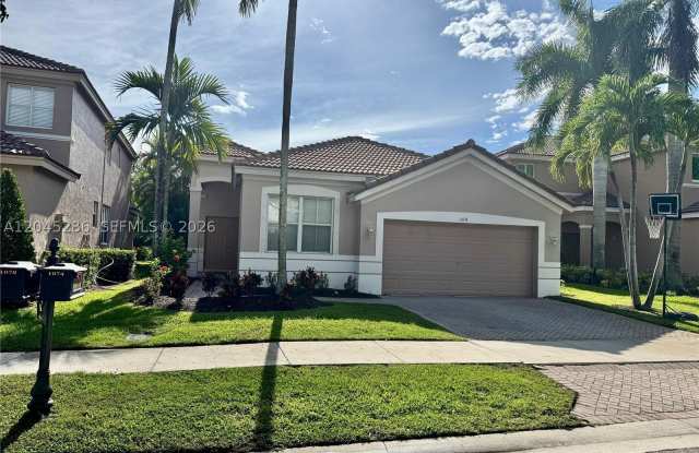 1074 Bluewood Ter Gallery 2