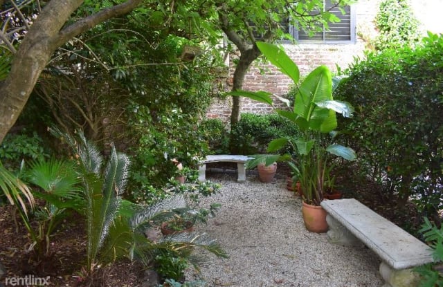 35 1/2 Hasell St - 2 Hasell Street, Charleston, SC 29401