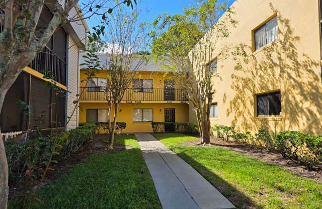 2-Bedroom First Floor Condo in Lakeview Condominiums | Orlando Gallery 1