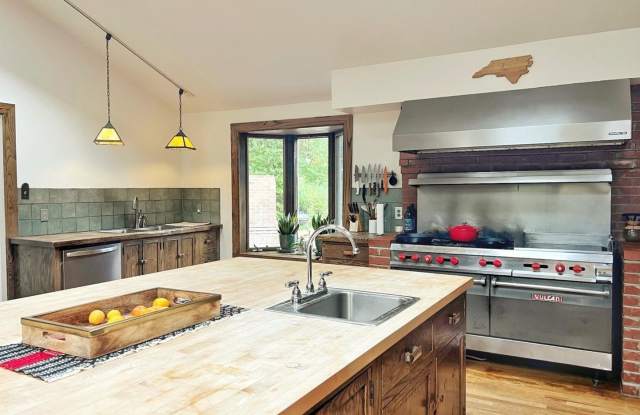 Modern Farmhouse on 6 Private Acres in Chapel Hill - Quiet  Peaceful photos photos