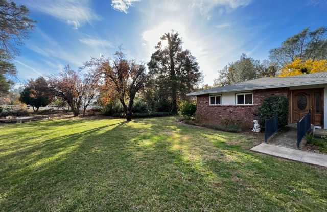 Wonderful Palo Cedro Neighborhood country setting! Gallery 4