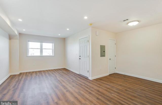 9410 Lansford Street - 2 Gallery 3