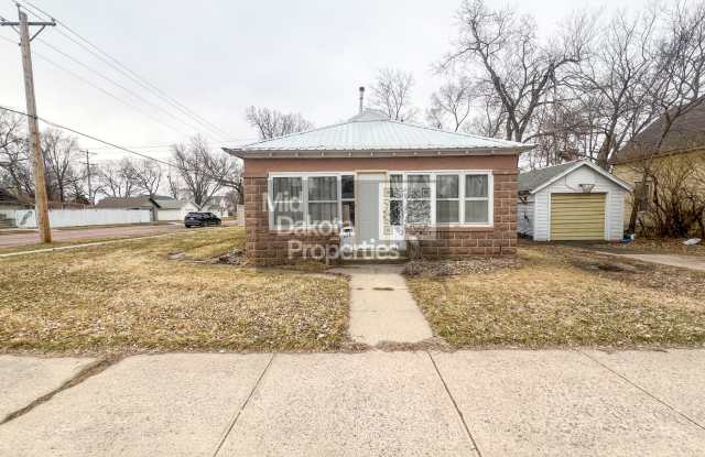 623 E Hanson-3 bedroom house photos photos