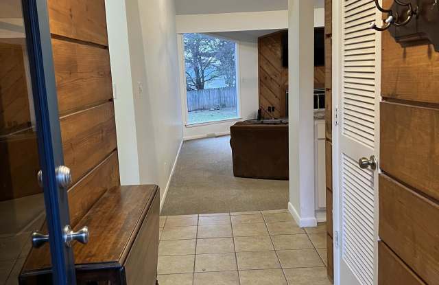 1818 West Ora Drive - 1818 West Ora Drive, Fayetteville, AR 72701