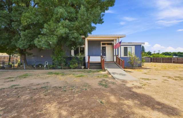 3 Bedroom 2 Bath Manufactured Home in Exeter Gallery 3