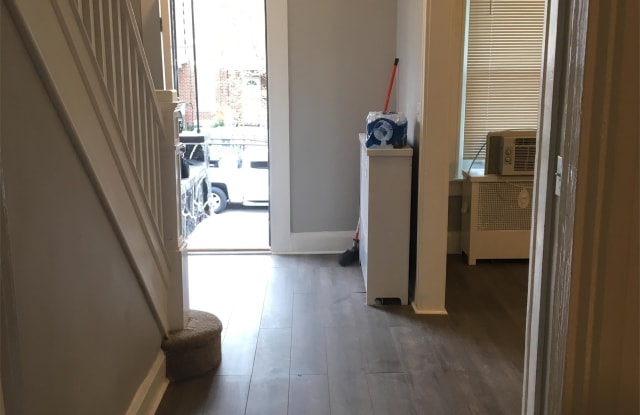 1641 Chilton St Baltimore MD 21218 - 1641 Chilton St, Baltimore, MD 21218