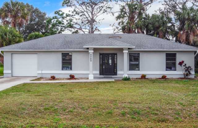 Gorgeous 3-Bedrorom, 2 Bath, 1165 sq ft home photos photos