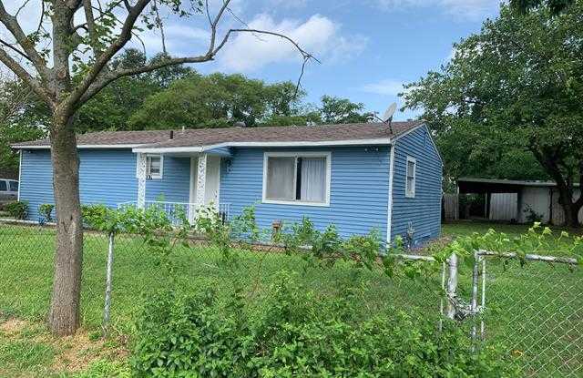 607 Crestside Drive Gallery 2