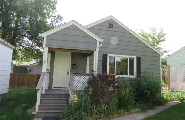 Cute and Charming 2 Bed/ 1 Bath Stand Alone Condo! photos photos