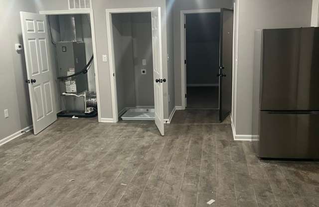 For Rent — 2305 Whittier Avenue, Baltimore, Maryland 21217 photos photos