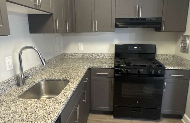 Hewitt Gardens photos photos