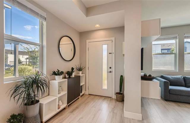 16191 Warner Pl Gallery 3
