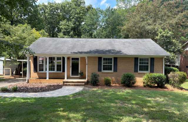 Charming Brick Ranch Home In Cambridge Park Community photos photos